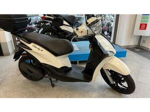 VENDO PIAGGIO LIBERTY 50 3V S (2021 - 24) USATA A GENOVA (CODICE 9921202) - MOTO.IT