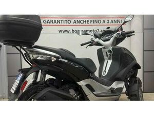 VENDO PIAGGIO MP3 300 LT YOURBAN SPORT (2017 - 19) USATA A ROMA (CODICE 9921759) - MOTO.IT