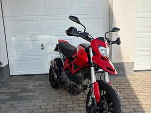 DUCATI HYPERMOTARD 796 A2