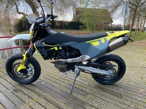 HUSQVARNA 701 SUPERMOTO