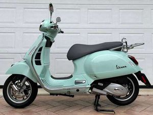 VESPA GTS 125 VERDE