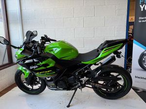 KAWASAKI NINJA 400 EURO 4 399 CC
