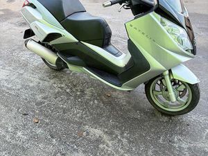 PEUGEOT SATELIS 125 KOMPRESSOR - 9800KM, 2. HAND