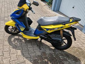 KYMCO SUPER 8 4 TAKTER