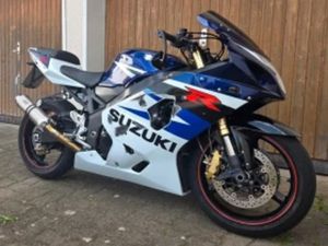 SUZUKI GSXR 750 К4