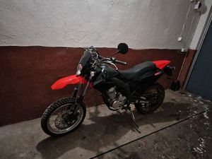 DERBI SENDA 125CM KAT B OSTROLĘKA