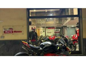 VENDO DUCATI PANIGALE V4 R (2023 - 24) USATA A ANGRI (CODICE 9921405) - MOTO.IT