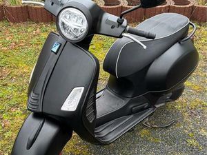 VESPA GTS 300 HPE SUPER TECH 3950KM