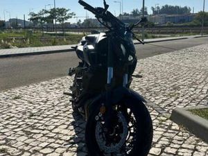 YAMAHA MT-07 GEN 3 [TECH BLACK] LEIRIA, POUSOS, BARREIRA E CORTES