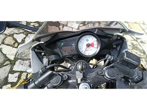 PARA VENDA YAMAHA YZF 125R TORRES VEDRAS (SÃO PEDRO, SANTIAGO, SANTA MARIA DO CASTELO E SÃO MIGUEL) E MATACÃES