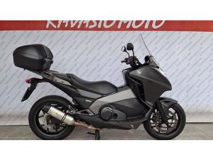 VENDO HONDA INTEGRA 700 (2011 - 13) USATA A BONATE SOTTO (CODICE 9921747) - MOTO.IT