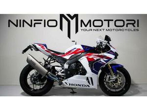 VENDO HONDA CBR 1000 RR-R FIREBLADE SP 30TH ANNIVERSARY (2022 - 23) USATA A TORRE DEL GRECO (CODICE 9921270) - MOTO.IT