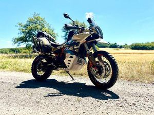 KTM 890 ADVENTURE R TOP GEPFLEGT UNFALLFREI + NAVI + MOSKO MOTO