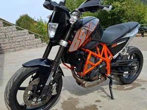 KTM DUKE 690 BJ. 2012 AN HOBBYMECHANIKER