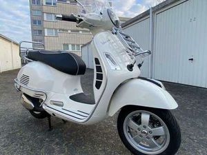 VESPA GTS 300