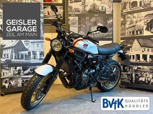 YAMAHA XSR 700