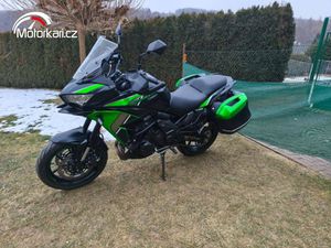 KAWASAKI VERSYS 650 (2024) NÁDHERNÝ, 6300 KM, PO SERVISU