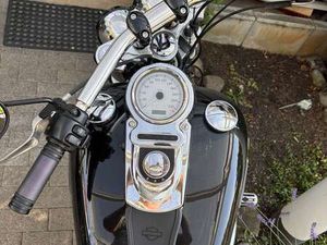 HARLEY-DAVIDSON DYNA FAT BOB