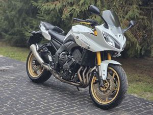 YAMAHA FAZER FZ8 BISKUPICE