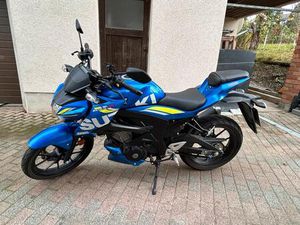 SUZUKI GSX-S