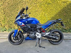 BMW F900XR VOLLAUSTATTUNG, NEUWERTIG, TIEFERGELEGT, M KETTE