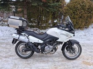 SUZUKI DL650 V-STROM 2011 | 39 000KM | CENTRALNY KUFER | BOCZNE SAKWY PIASECZNO