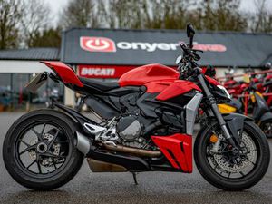 DUCATI STREETFIGHTER V2 - 955 EURO 5 955 CC