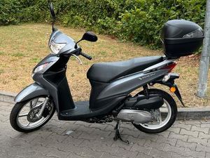 HONDA VISION 50 BJ 2018 - NUR 140KM - WIE NEU