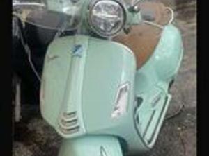 PIAGGIO VESPA 300 GTS 2023