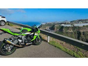 KAWASAKI - ZX6R