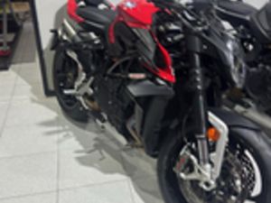 MV AGUSTA BRUTALE 1000 RS