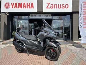 YAMAHA TRICITY 300 POCHI KM GUIDABILE PATENTE B