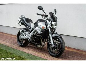 SUZUKI GSR
