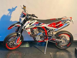 SWM SM 500 R SUPERMOTO, BAUGLEICH HUSQVARNA SMR 510