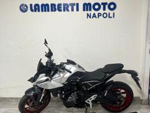 SUZUKI GSX-8S 04/2025 - 17317KM