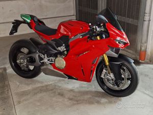 DUCATI PANIGALE V4 S