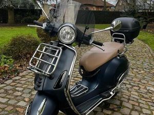 ② VESPA PRIMAVERA 2017