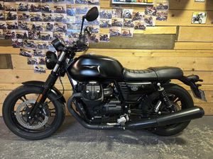 MOTO GUZZI V7 III STONE 750 2020 750 CM3 | MOTO ROADSTER | 16 000 KM | NOIR | 13006 MARSEILLE 06