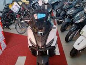APRILIA SR GT 125/200 EURO 3299.00