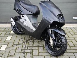 MALAGUTI FIREFOX — SCOOTERS | PIAGGIO — MARKTPLAATS