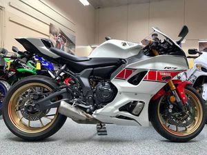 2022 YAMAHA R7 WORLD GP 60TH ANNIVERSARY EDITION FINANCING AVAILABLE