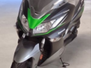 KAWASAKI J300 KM.10OOO