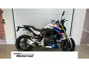 BMW F 900 R MIT 4 PAKETEN