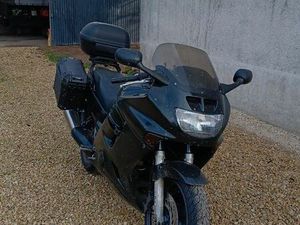 HONDA CBR1000F
