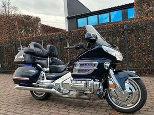 ② HONDA GOLDWING 1800 'FULL CHROOM/VERLICHTING'