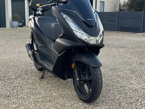 SCOOTER HONDA PCX 125 EXCELLENT ÉTAT