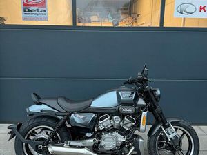 HYOSUNG GV 125 X ABS