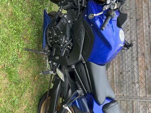 YAMAHA FZ8