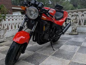 TRIUMPH SPEED TRIPLE 900