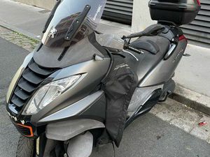 PEUGEOT MÉTROPOLIS 400 RS – 2015 – VENDU EN L’ÉTAT